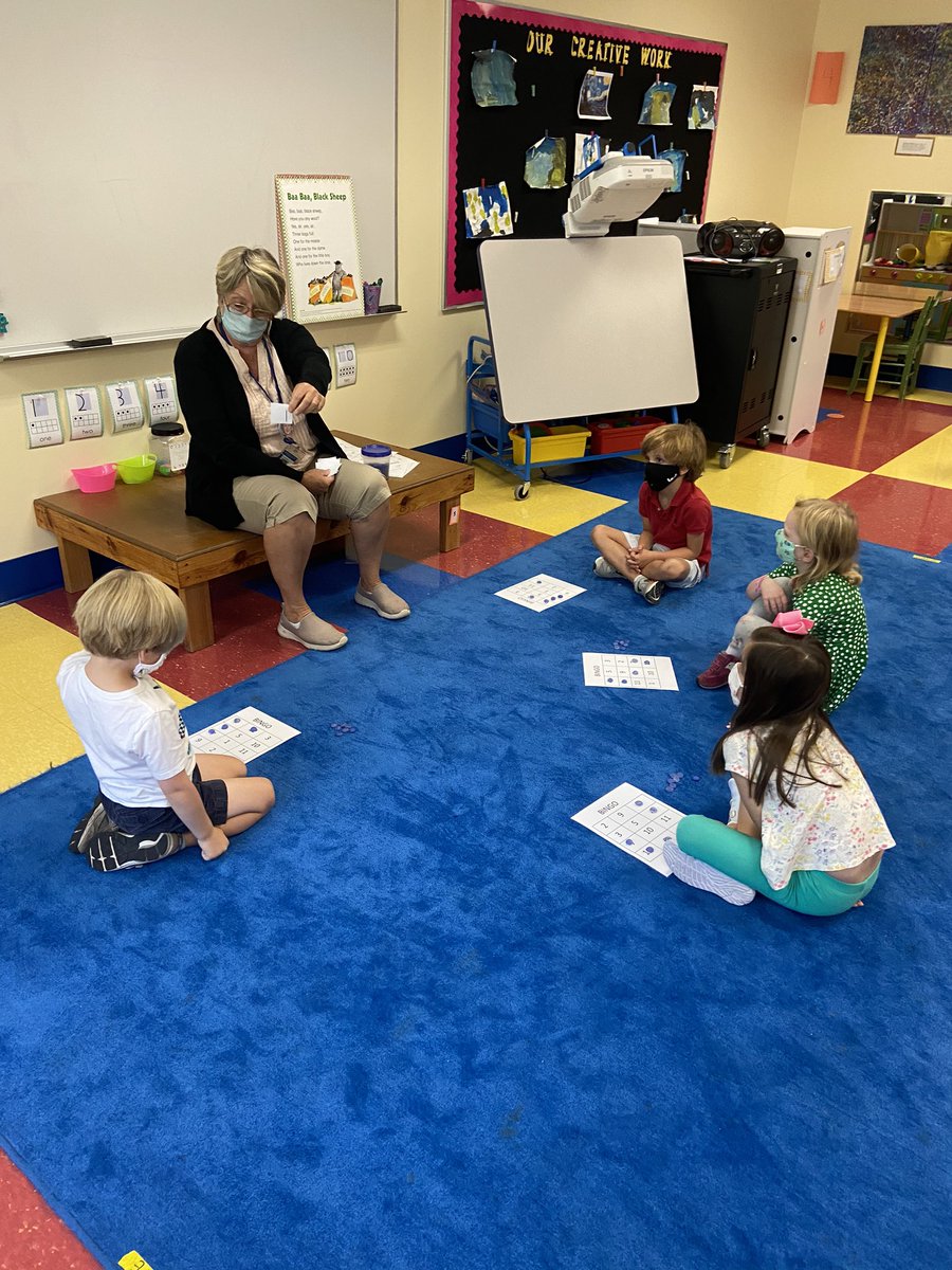 skerrtrinity's tweet photo. Look at these mathematicians! We worked on our number recognition, number sequence and 1 to 1 correspondence. #trinitylearns https://t.co/cBT7NNxDUN