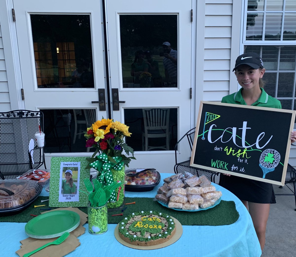LadyRocksGolf's tweet photo. So glad we were able to celebrate a wonderful player tonight!! Happy Senior Night @catej_ https://t.co/2bw8UAJk3y