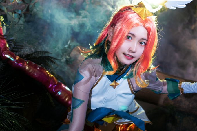 Twitterのコスプレ画像32