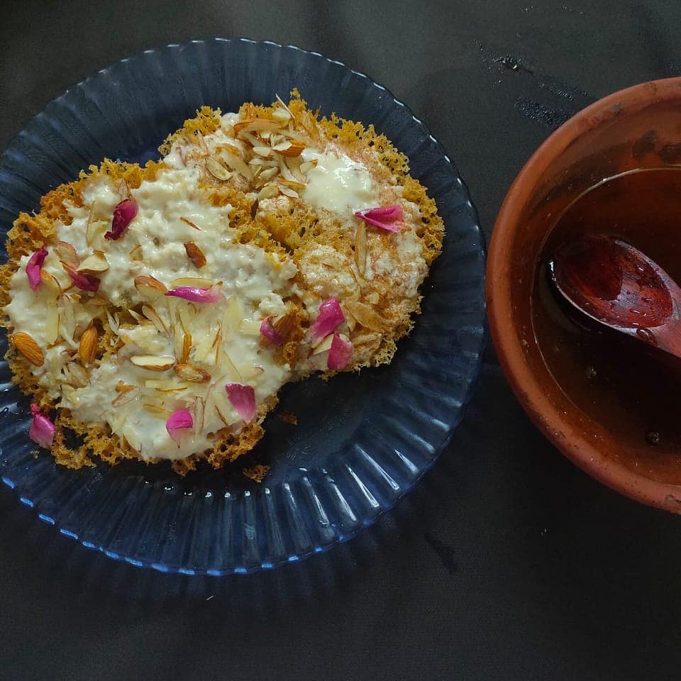 RaghavChef's tweet image. Malai Ghevar #RasodeMeKonTha #RiyaChakraborty #sweetiepies #malaighevar youtu.be/_COYf8YAjNE