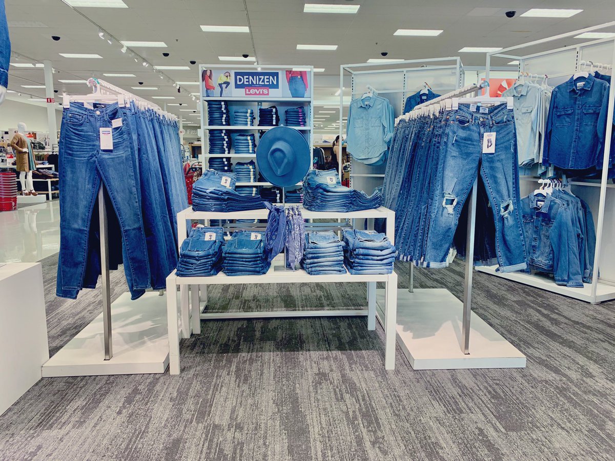 honeyybee_mel's tweet photo. Jeans are like fries...you can’t have just one! #T1509 has all of your denim needs. @Courtneywin3 @BrianLeas @RicaDevas @nick_waller15 @heit_tim @elainequitos @HaticAdna @MaryBollinger26 @afadnesstarget @harmonykapp https://t.co/fu7BMlYIQQ