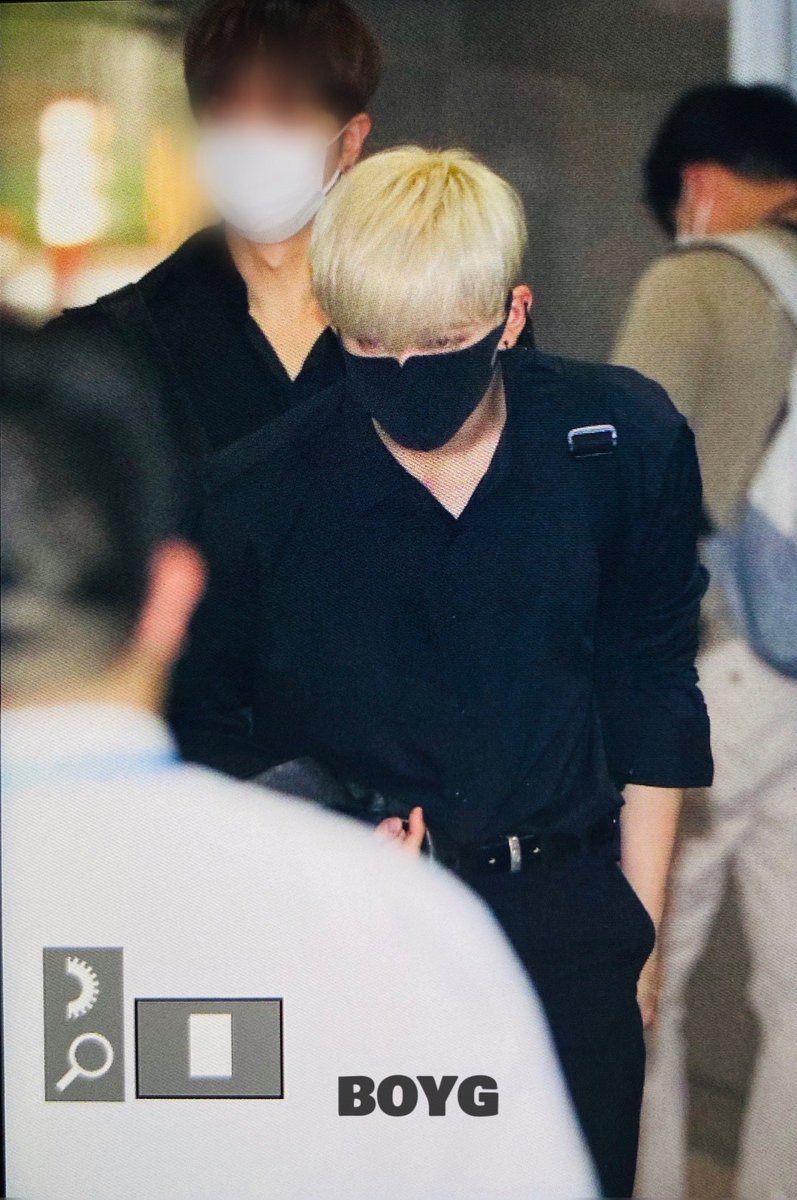 0726BOYG's tweet photo. 200909 쇼챔
#원어스 #이도 #ONEUS #LEEDO #김건학 #건학 #イド @official_ONEUS https://t.co/cIAf0KOs7N
