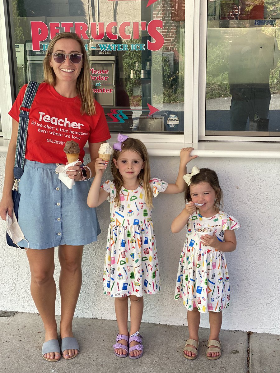 MrsLavelleEV's tweet photo. Post 1st Day of School Ice Cream to celebrate an awesome first day for the Lavelles! #WeLoveEastVincent #GraceAssembly #EVConnected https://t.co/t4OHRXEigB