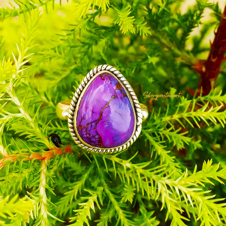 PriyaSh91439018's tweet photo. Purple Copper Turquoise Ring
Buy At
https://t.co/JaRZN4AeeN
#handmadejewelry #turquoisejewelry #turquoise #turquoiserings #bohojewelry #custommade #customjewelry #opthandmade #artjewelry #artisanjewelry #rusticjewelry #rhodochrosite #stickagate #dendriticagate #prescottartist https://t.co/F2HVVsJiRt