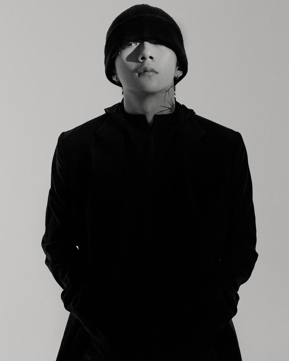 AOMGOFFICIAL's tweet photo. [우원재 (Woo)]
VISLA MAGAZINE
ㅤ
-
#우원재 #WooBLACKOUT
#VISLAMAGAZINE #비즐라매거진
#AOMG https://t.co/RWgBqwoEms