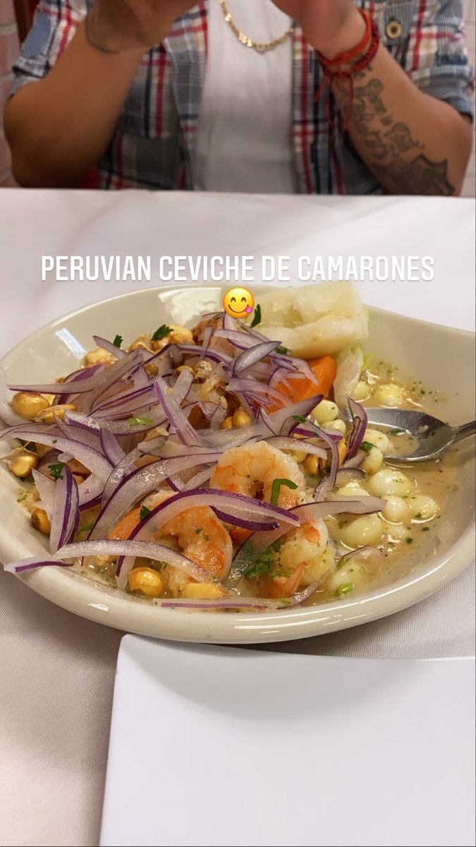 hollydayseason's tweet photo. The FCKING flavors omgggggg #peruvianceviche - I wanted to drink the juice 😫😋🤤 https://t.co/Q32bSEHz55