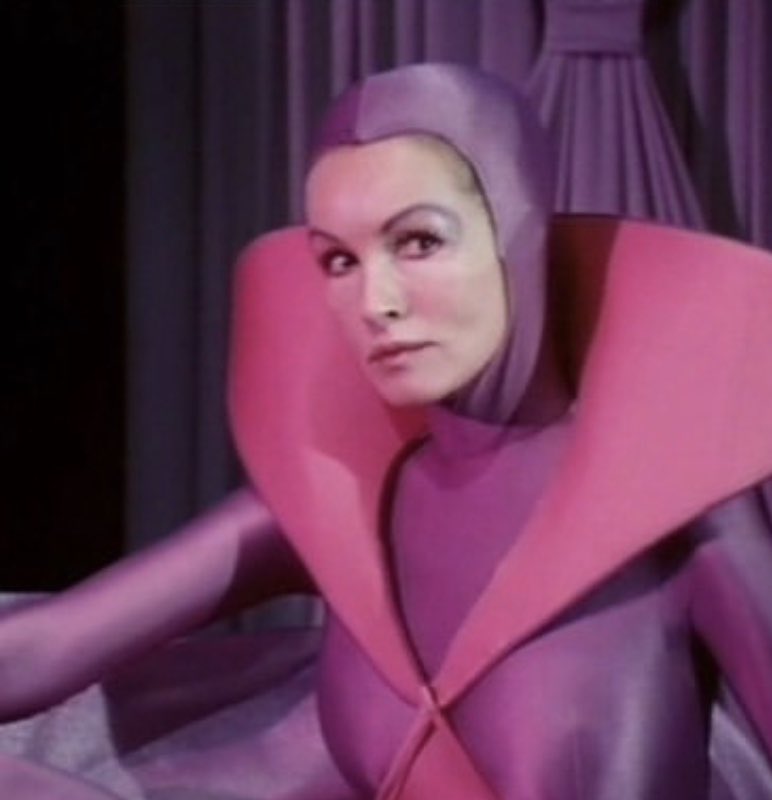 Would you believe ?

It's the 25 year anniversary tonight of the opening of “To Wong Foo”

Wow! Miss Newmar!!