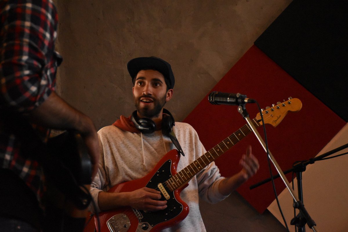juanmarino_uy's tweet photo. GRACIAS #FONAM! Por permitirme contar con esta belleza de instrumento y expandir mis horizontes musicales 🎸❤
Hoy se grabó con #UMA en #LobosDelPinar 🎉🔥
📸 @Vale_amarse https://t.co/836GaqXdvR