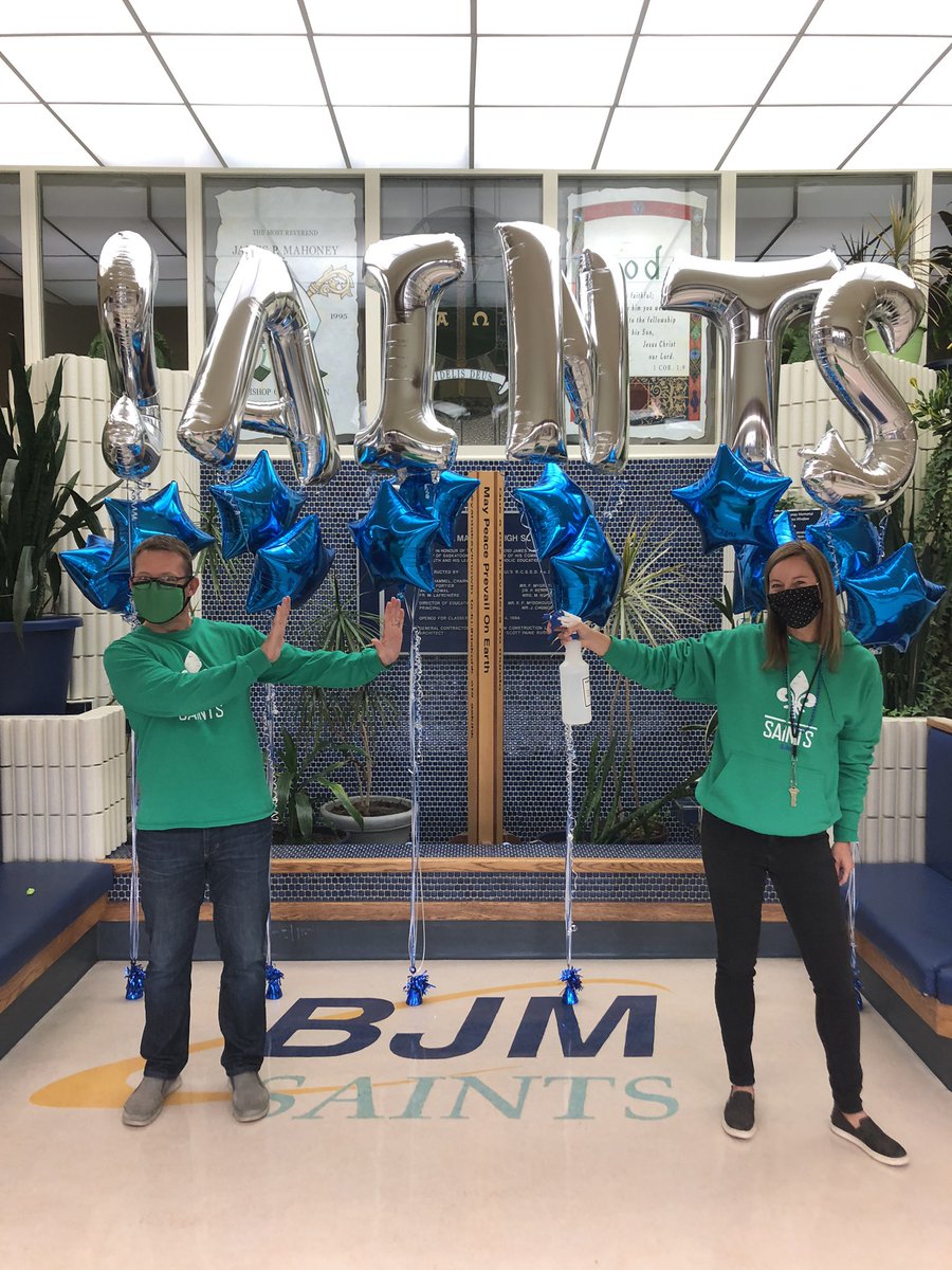 BJMHSSaints's tweet photo. Welcome to Grade 9’s and 10’s today! 11’s and 12’s we look forward to seeing you tomorrow!! #gscs https://t.co/Srr5uJtKti