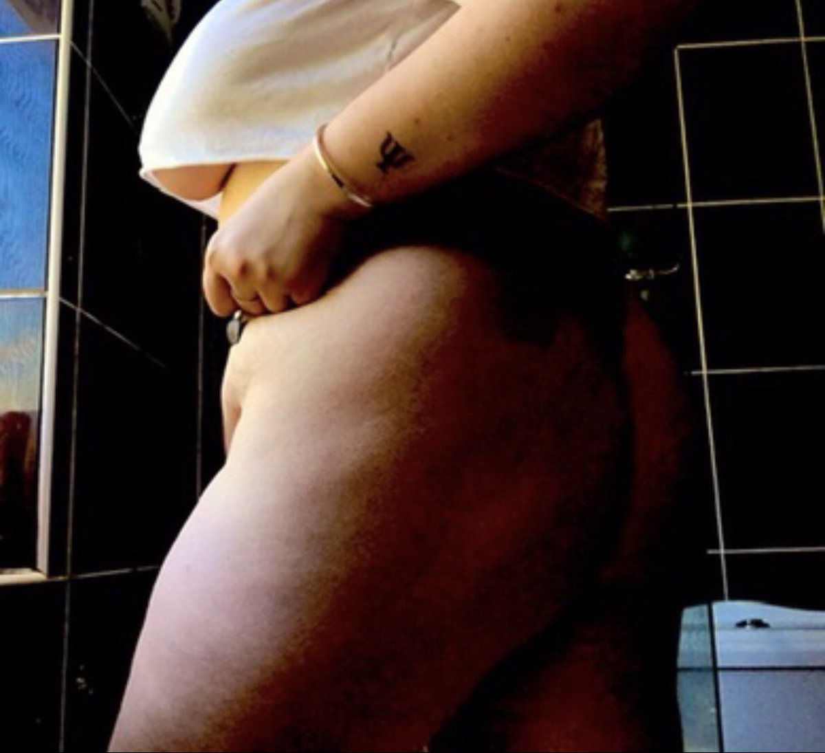 arden_tess's tweet photo. 🌙 50% off for 10 subs 🌙
🌎 shower series when all spots have been taken 🌏
⚡️reward for the best response to my first question in your inbox ⚡️
🪐 kink friendly 🪐
☀️ surprise in inbox when you subscribe ☀️
💧 24/7 chats 💧
✨ LETS PLAY ✨

https://t.co/YlMw54mHtw https://t.co/U2PDxuzv9r