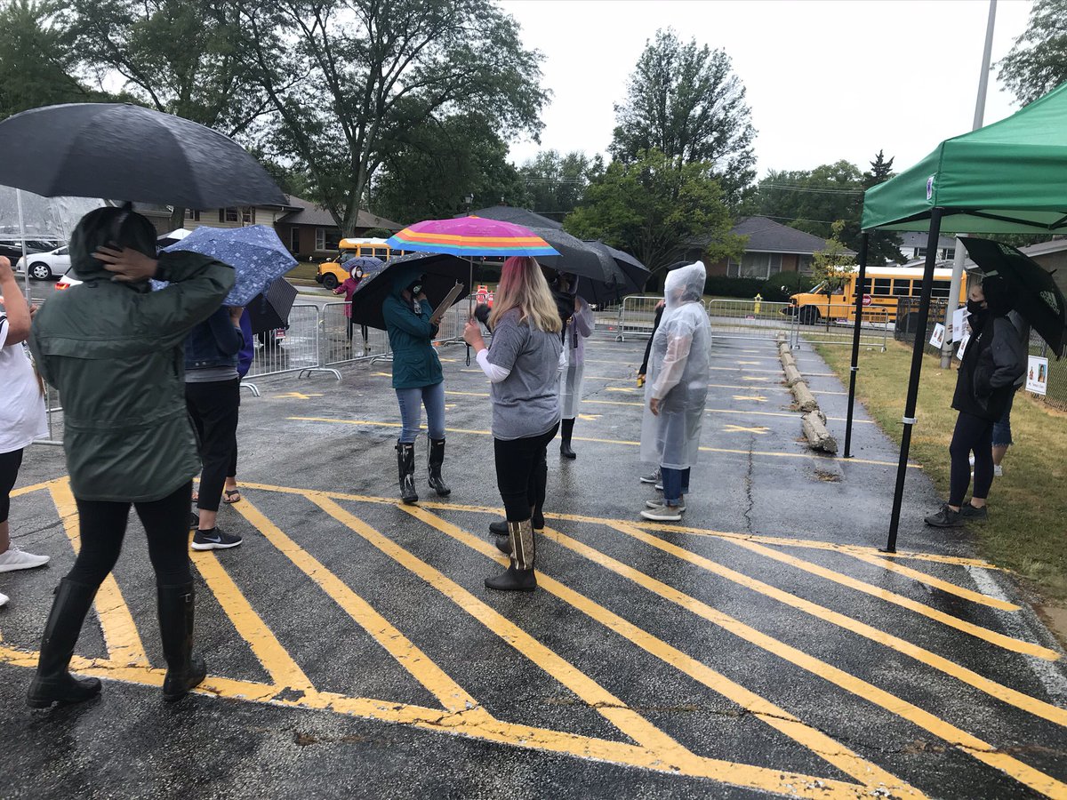 Early Childhood students arriving today <a href="/MadisonD205/">Madison EC 205</a> - so exciting! Not even the rain could stop <a href="/KondratSusan/">Susan Kondrat</a> and her team!