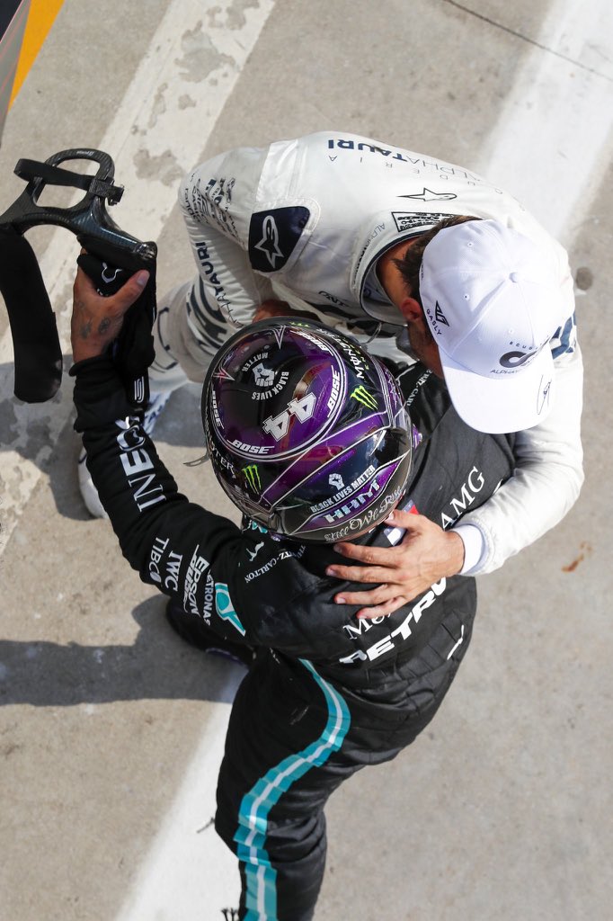 Lewis_Hamilton8 tweet picture