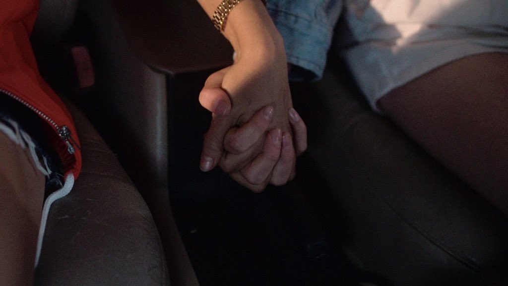 1bae__'s tweet photo. Hug hands. https://t.co/pEvL2X5p9x