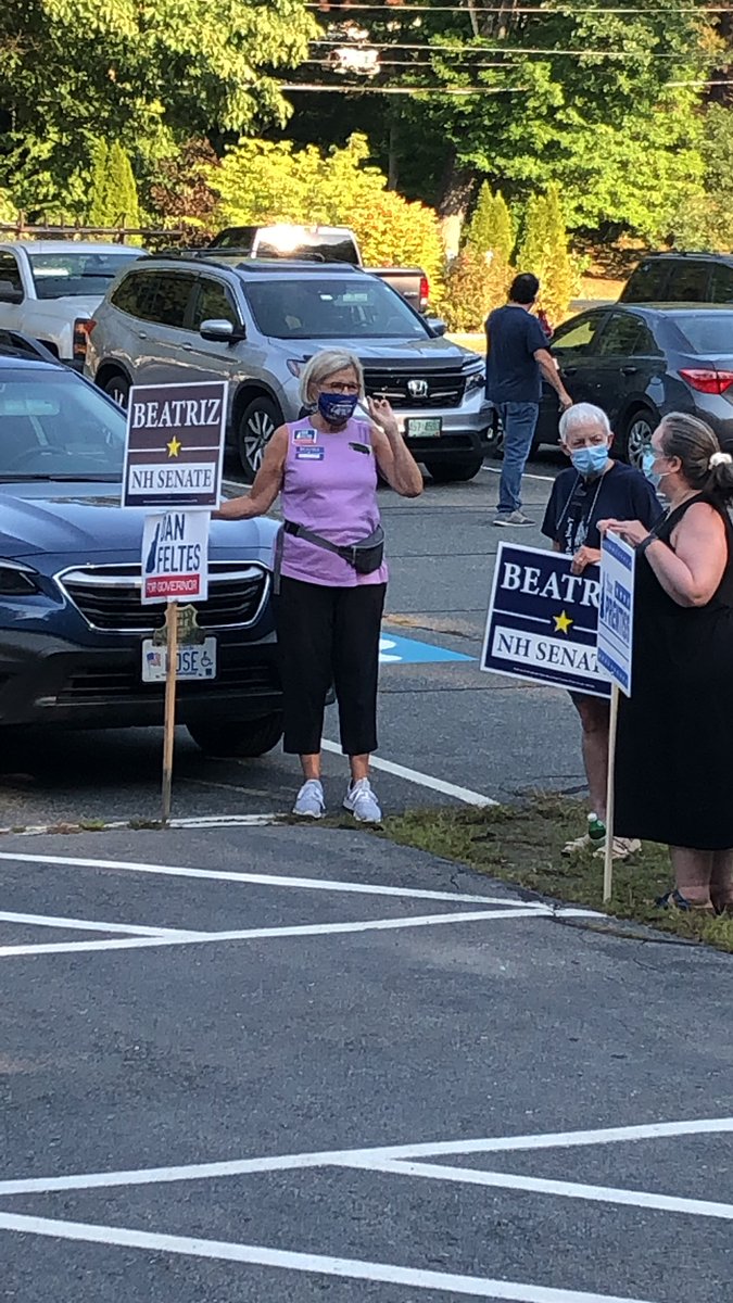 johnwstreeter's tweet photo. It didn’t feel like voting day until my senator showed up with signs @hennessey4nh @NHPolitics_ https://t.co/KKInzc51ml