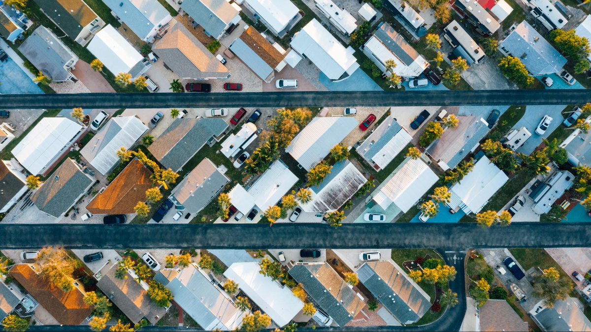 LeadKnack's tweet photo. Here are some of the hottest markets amid the housing boom. Click to see more.

https://t.co/ekeqHXGEV4

#realestate #hothousingmarket #realestateinvestment #buyandsellrealestate https://t.co/gfvliCgRsL