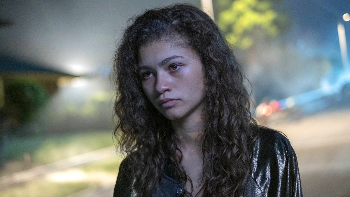 sinemori's tweet photo. Vivica A. Fox, olası bir #KillBillVolume3 filminde Zendaya'nın Vernita Green'in kızını canlandırmasını istediğini söylemişti.
Zendaya, Fox'ın bu açıklamasına "Onur duydum. Beni düşündüğü için gururum okşandı." diyerek yanıt verdi. https://t.co/yxrfoqbhaq