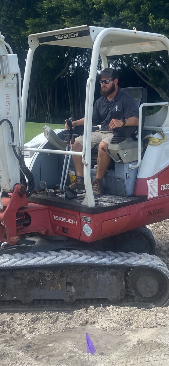 Smurphs8's tweet photo. Chap has requested this for weeks now lol. Finally remembered to take a picture in #Turfguy apparel. #turfguyinSFL @chappyajc https://t.co/ZIqR80FtXO