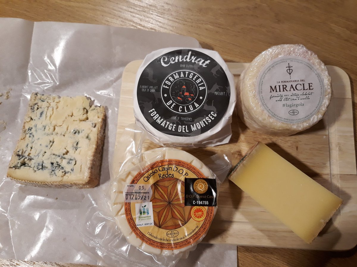 PaFormatge's tweet image. Fem festa grossa 🧀 per celebrar que la pubilla ha rebut un premi @omnium #CalFormatger @formatgemiracle #FomatgeriaXauxa @Formatgeriadec1