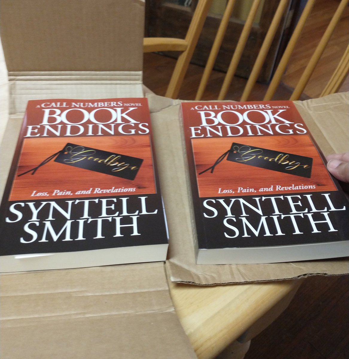SyntellSmith's tweet image. THEY. HAVE ARRIIIIIIIVED!!!! My first proofs from Lulu! At last l, I can hold my newest creation in the palm of my hand!!! #WritingCommnunity #WritingCommunity #LibraryFiction #librarylife