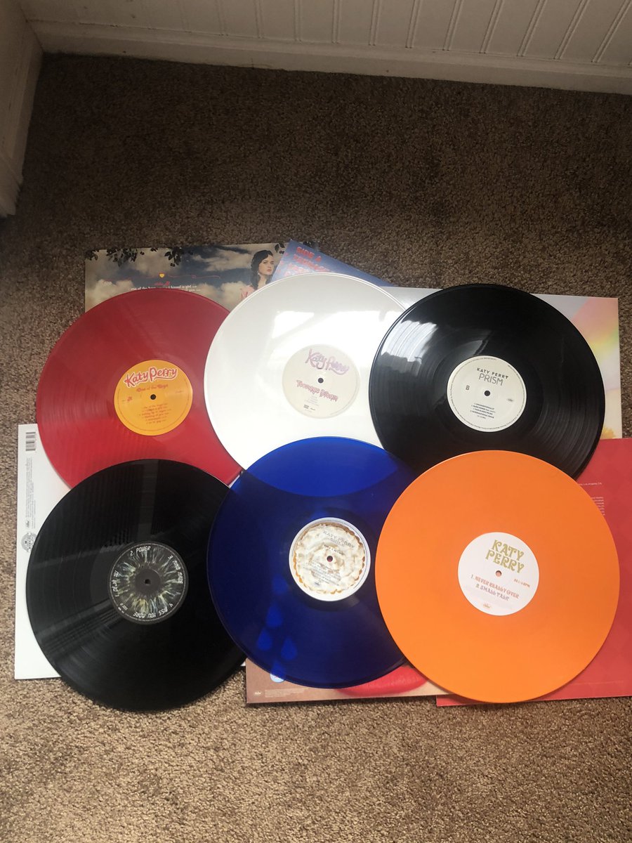 levels_player's tweet photo. click on my IG to see more vinyl just like these from your favorite artists. 

https://t.co/8vTbXn732U https://t.co/V2RmSTm8Qf