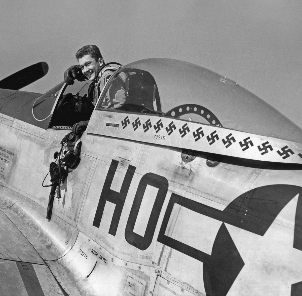 lovettaviation's tweet photo. One of the #warbirds I manage, @misshelenp51 . A blast from the past. She still wears the same paint scheme today. Photo by Ray Littge. #aviationhistory #misshelen #p51mustang https://t.co/Q1kJjyMKy9