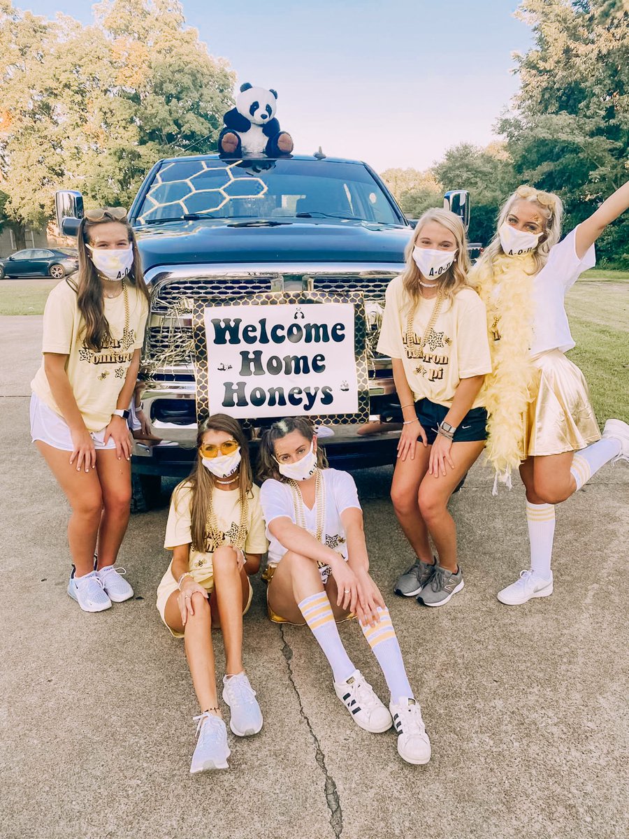 𝙷𝚊𝚟𝚎 𝚢𝚘𝚞 𝚑𝚎𝚊𝚛𝚍 𝚊𝚕𝚕 𝚝𝚑𝚎 𝚋𝚞𝚣𝚣? 𝙰𝚕𝚙𝚑𝚊 𝚘 𝚐𝚘𝚝 𝚝𝚑𝚎 𝚋𝚎𝚜𝚝 𝚗𝚎𝚠 ⓑⓔⓔ’ⓢ 𝚒𝚗 𝚝𝚘𝚠𝚗! 🐝🍯💛
#honeyimhome