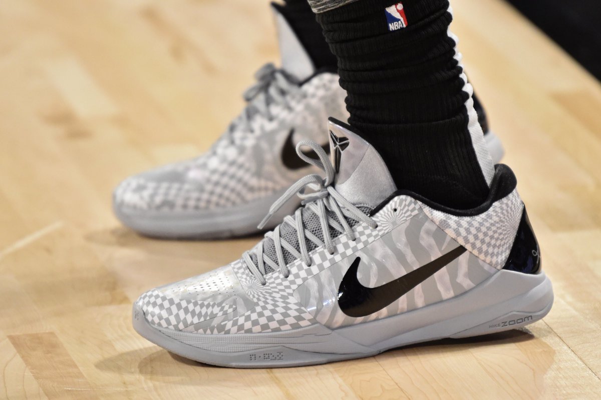 nike kobe 5 protro zebra