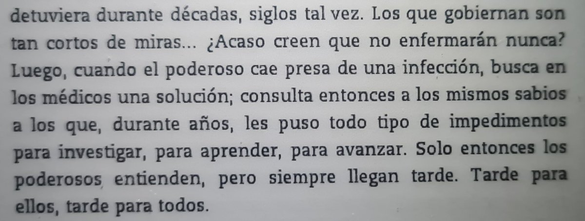 Yo, Julia de <a href="/SPosteguillo/">Santiago Posteguillo</a>
Hay cosas que no cambian con los siglos. Años denostando la investigación, ofreciendo contratos precarios a doctorandos, permitiendo abusos en la sanidad pública...y ahora queremos una vacuna para el #covid19 en 6 meses.
Gran libro por cierto.