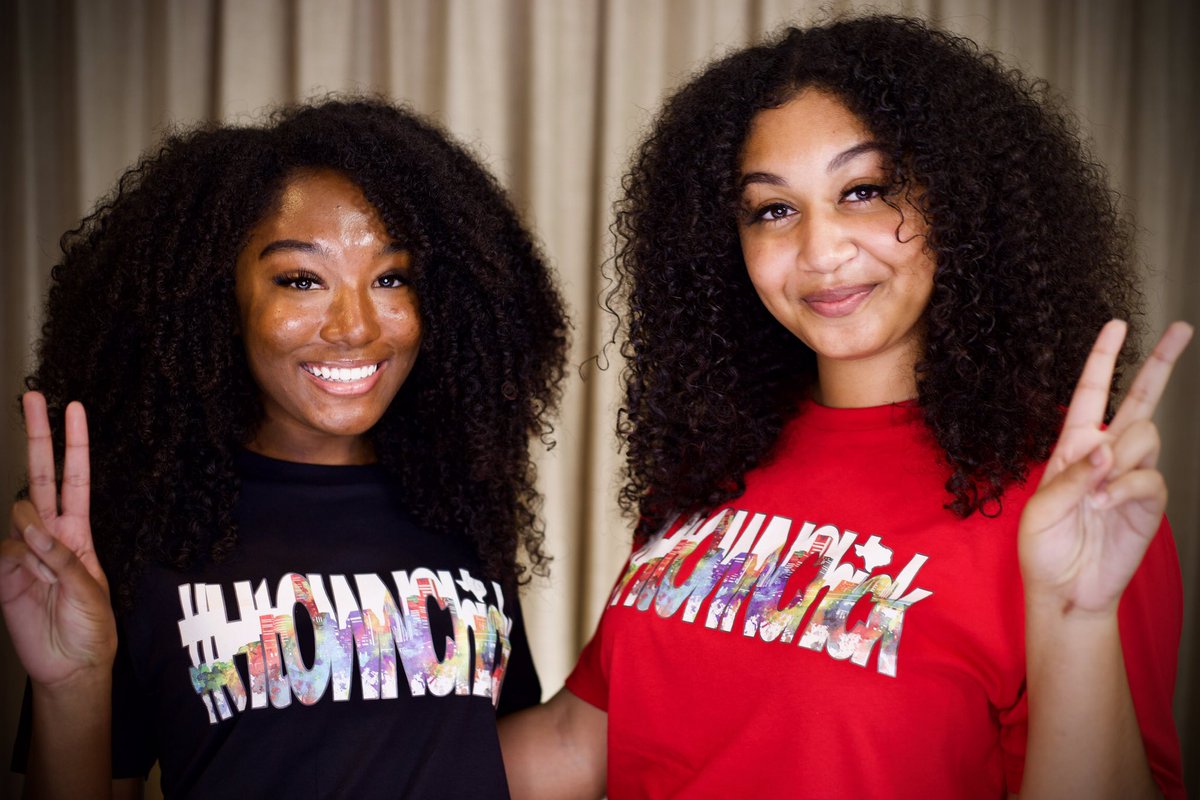 HtownChick713's tweet photo. Check out our New Fall Collection online https://t.co/Onooz8bE1X https://t.co/RNa6D3DThL
