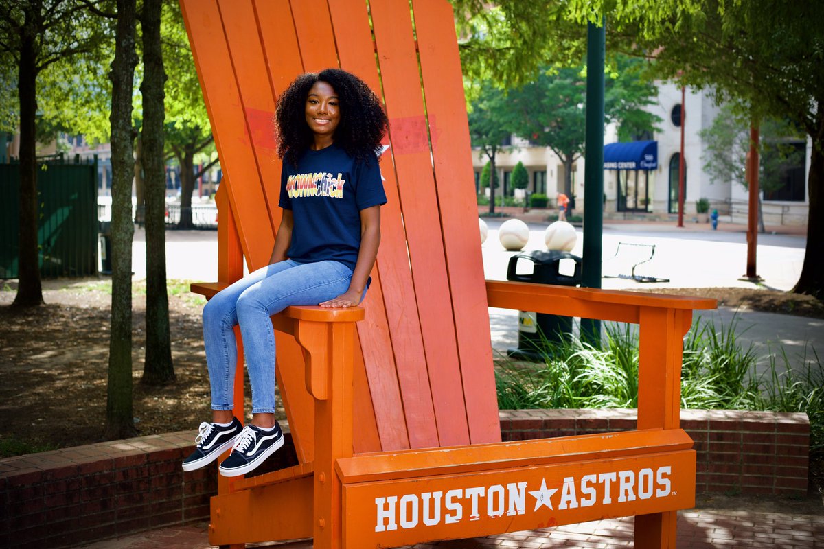 HtownChick713's tweet photo. Go Stros #Astros #HtownChick®️ https://t.co/Sq6x0V9t9n https://t.co/xT9RynocX5
