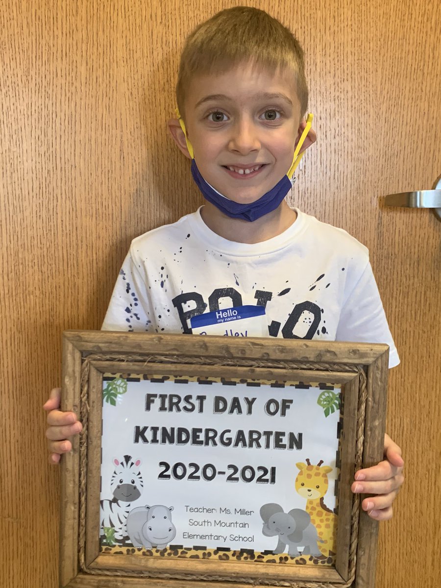 MrsLaneSMEK's tweet image. More 1st day of Kindergarten photos! 🦓🦍🐘🐆🐅 #SMESafari #reCONNECTnycsd #firstdayofk