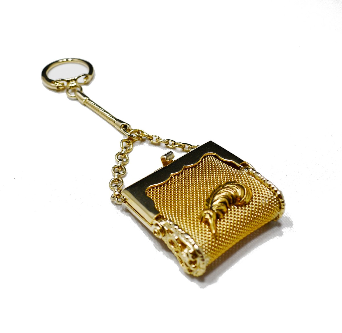 #etsy shop: Vintage Mesh Coin Purse Pendant Keychain, Gold Tone, 1950s Vintage Jewelry etsy.me/3ibH9PB #gold #women #midcentury #coinpurse #keychain #meshpurse #vintagependant #vintagejewelry #vintagegift