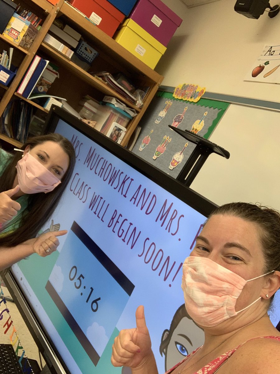 FTSD_Fox's tweet photo. The start of my 5th year was so different, but I am excited to see our kinders learn so many new things! 📚✂️@FTSD_muchowski #theroeblingway https://t.co/khfGIuJHHF