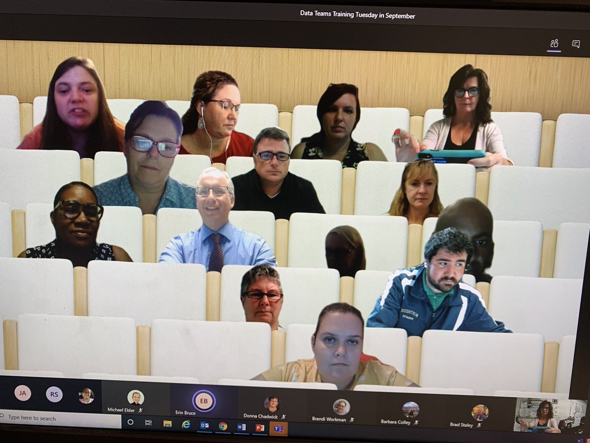 Lisa Thompson tweet media