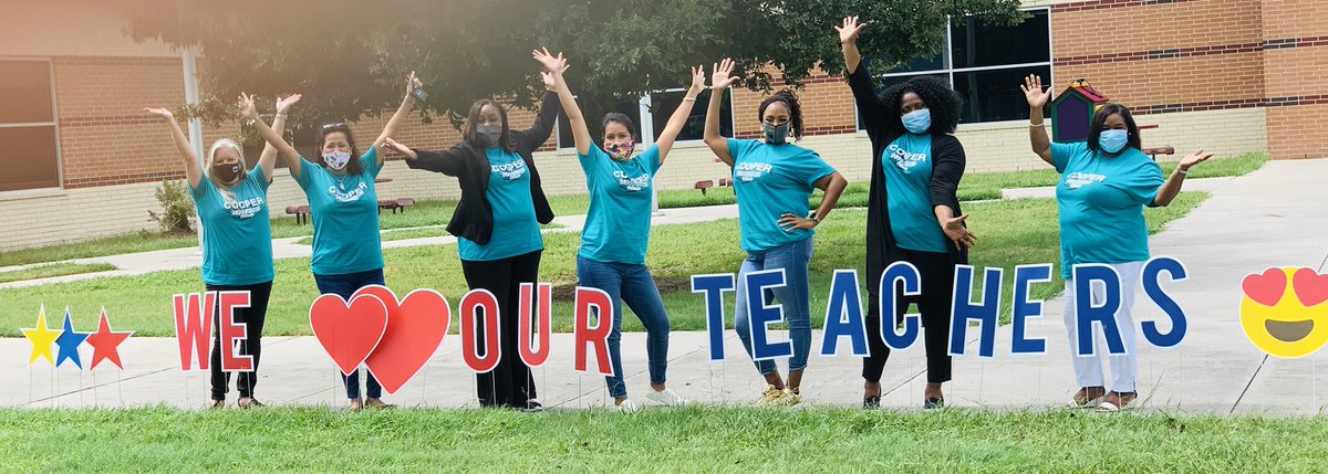 CooperElem's tweet photo. Our Leadership Team was elated to welcome back the Cooper faculty &amp; staff today. We hope you enjoyed lunch this afternoon, we’ll have more goodies for you throughout the week. 🤠 #WelcomeBack #WeLoveOurTeachers #CooperStrong https://t.co/LC1qmJqkAi