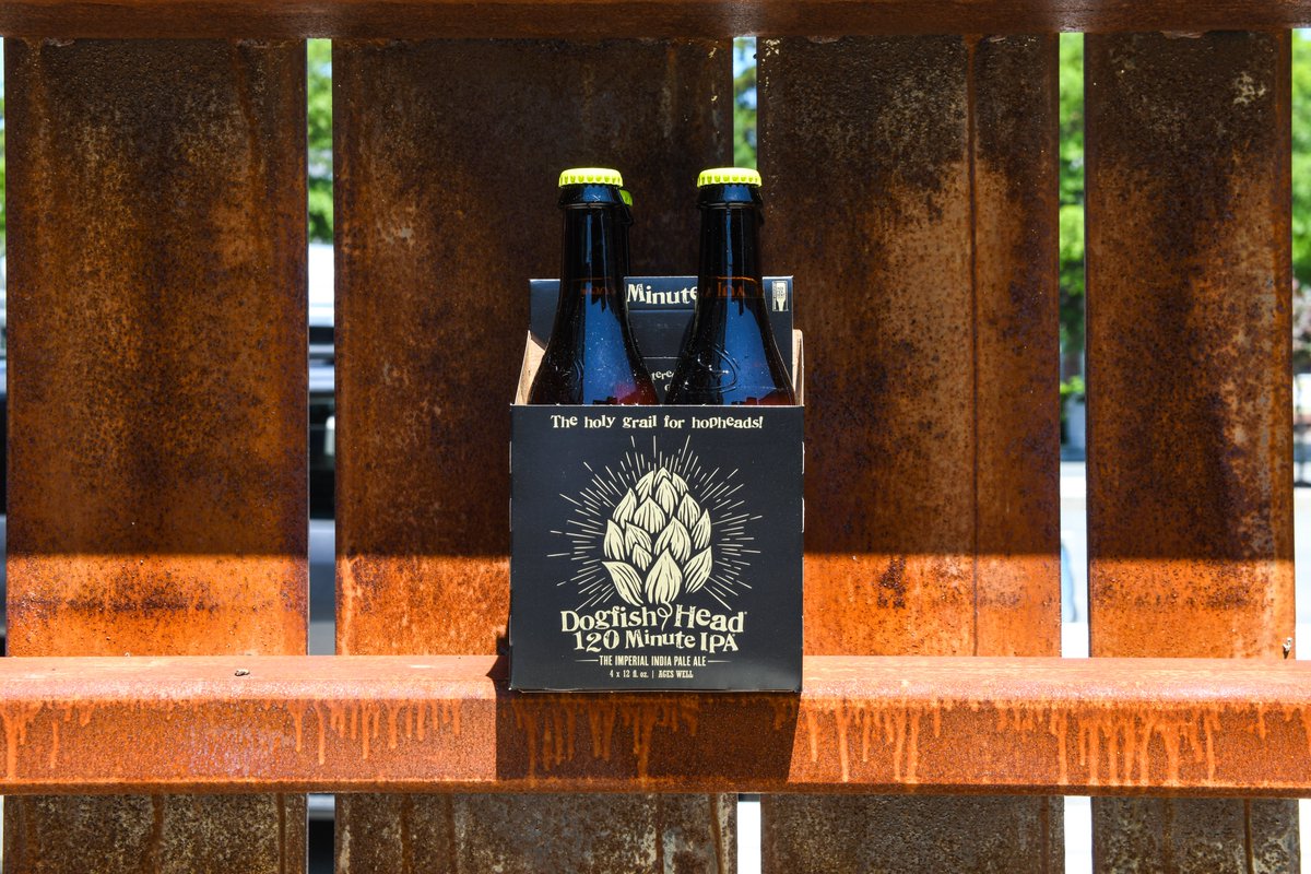 dogfishbeer's tweet photo. At 15-20% ABV, 120 Minute IPA is not for the faint of heart. ⚠️ #offcentered #craftbeer https://t.co/7IkBe94nNA