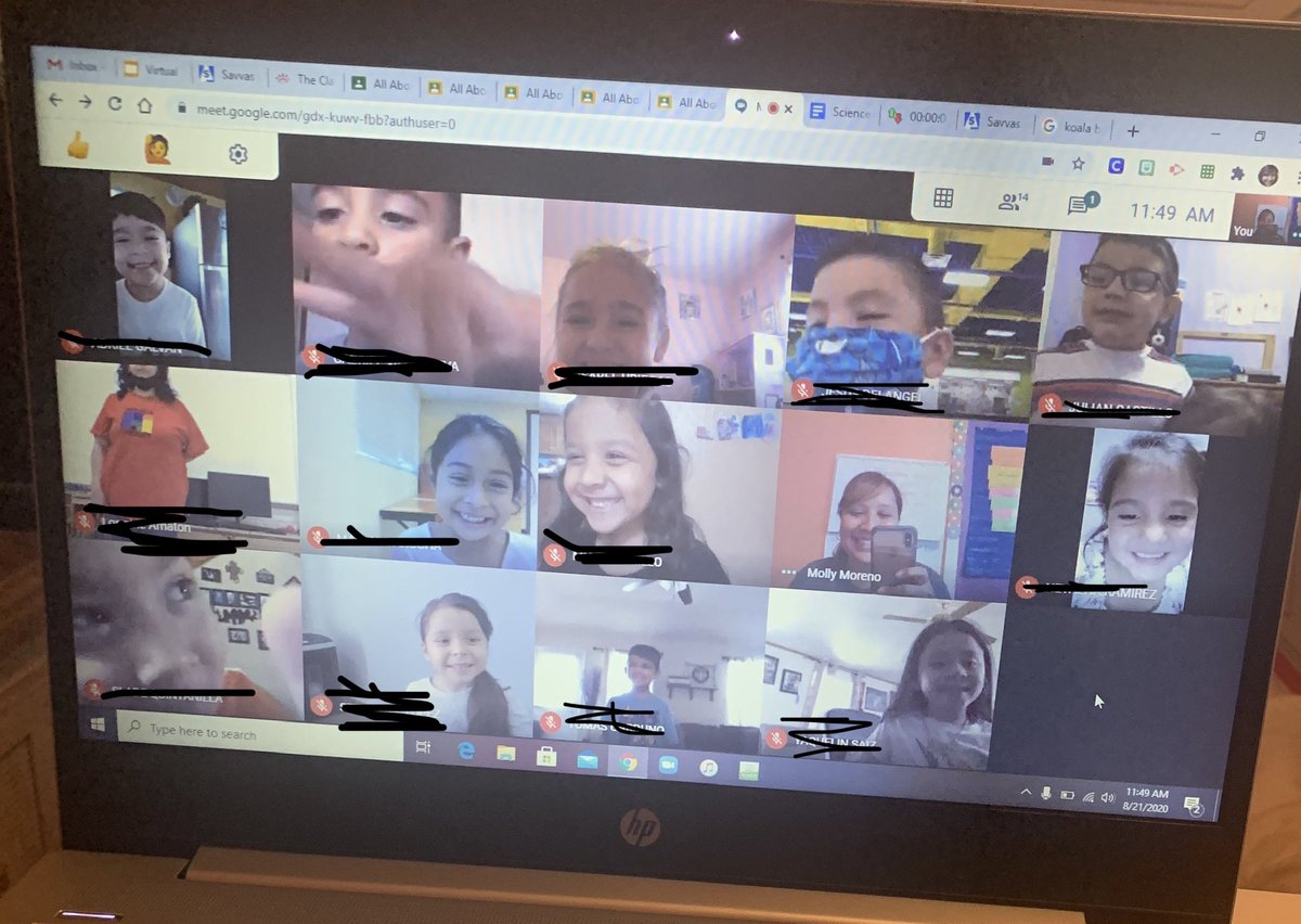 MsMoreno11's tweet photo. We may not be together in our classroom but we are a class family and we love one another 😍@MenchacaECC #kinderlife#virtualteaching#MECC https://t.co/ydvCjZZcTf