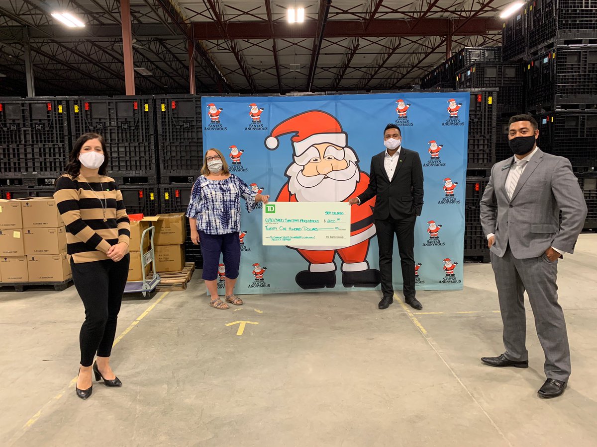 Giving a helping hand to those in need! Your organization is simply amazing <a href="/SantasAnonymous/">880 CHED Santas Anonymous</a> and we are so happy we could help from team <a href="/TD_Canada/">TD (Canada)</a> #Silverberry #Capilano #HollickKenyon @candacelusok <a href="/SilverberryTd/">TD Silverberry</a> <a href="/carriethebanker/">carrielentz</a>