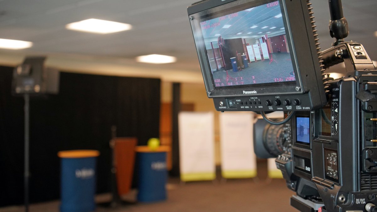 Affinity_CU's tweet photo. Lights, camera, action! Pig is ready to rock the house tonight at our Annual General Meeting! This year’s AGM looks a little different – it’s completely virtual! So cozy up and tune in – the meeting kicks off at 6:30 pm.

For more information, check out https://t.co/jRVVWIpmLW https://t.co/Gs9pB9GtK0