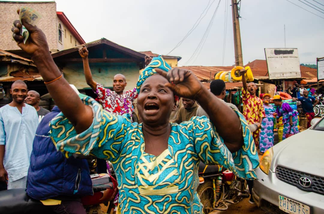 TayoJegedeSAN's tweet photo. Thank you Akoko North East for the very warm reception we received today. Your large turnout despite the early morning showers and the overwhelming display of love at every stop again reinforced my believe that a new season of ease will yet berth in our State.
#AkokoNEforEyitayo https://t.co/3Jh2TmcByn