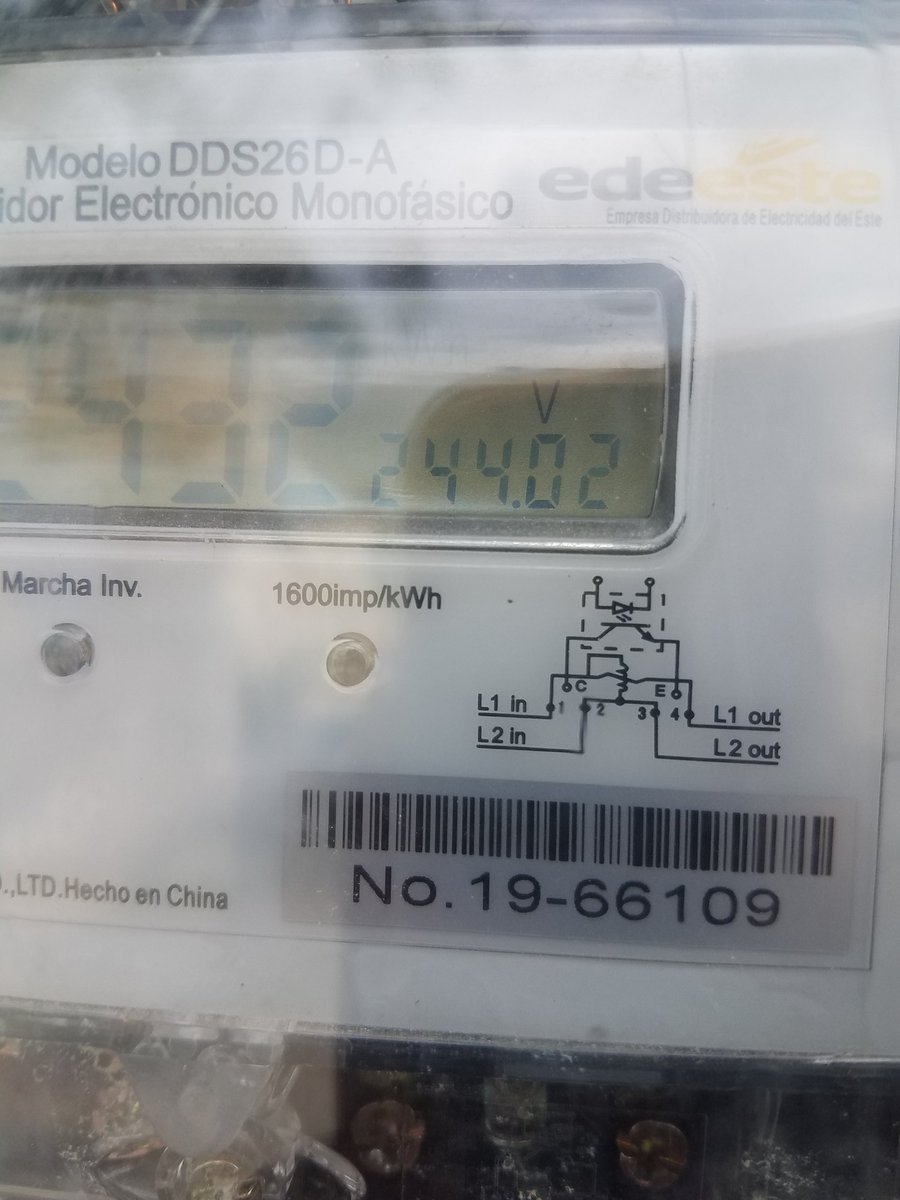 mj1seibo's tweet photo. Así esta la energía eléctrica en mi casa desde las 3 de la tarde, hice el reporte a  @EdeesteRD y aún no dicen nada. https://t.co/O4rYTnbL7e