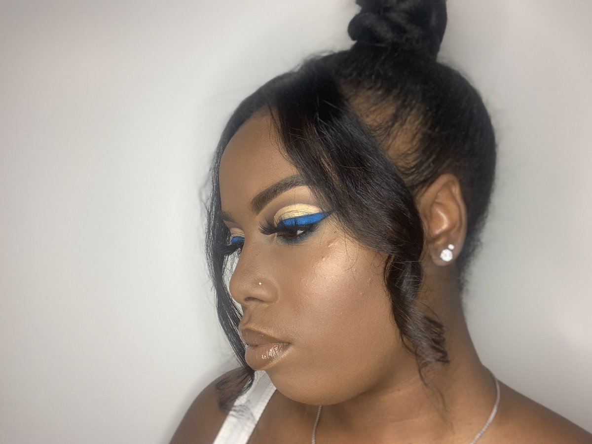 THEjavajbeauty's tweet photo. When in doubt, WING it out! π
#thejavajbeauty #thejavajway #undiscovered_muas #galvestonmua #houstonmua https://t.co/BdWQBCMS4X