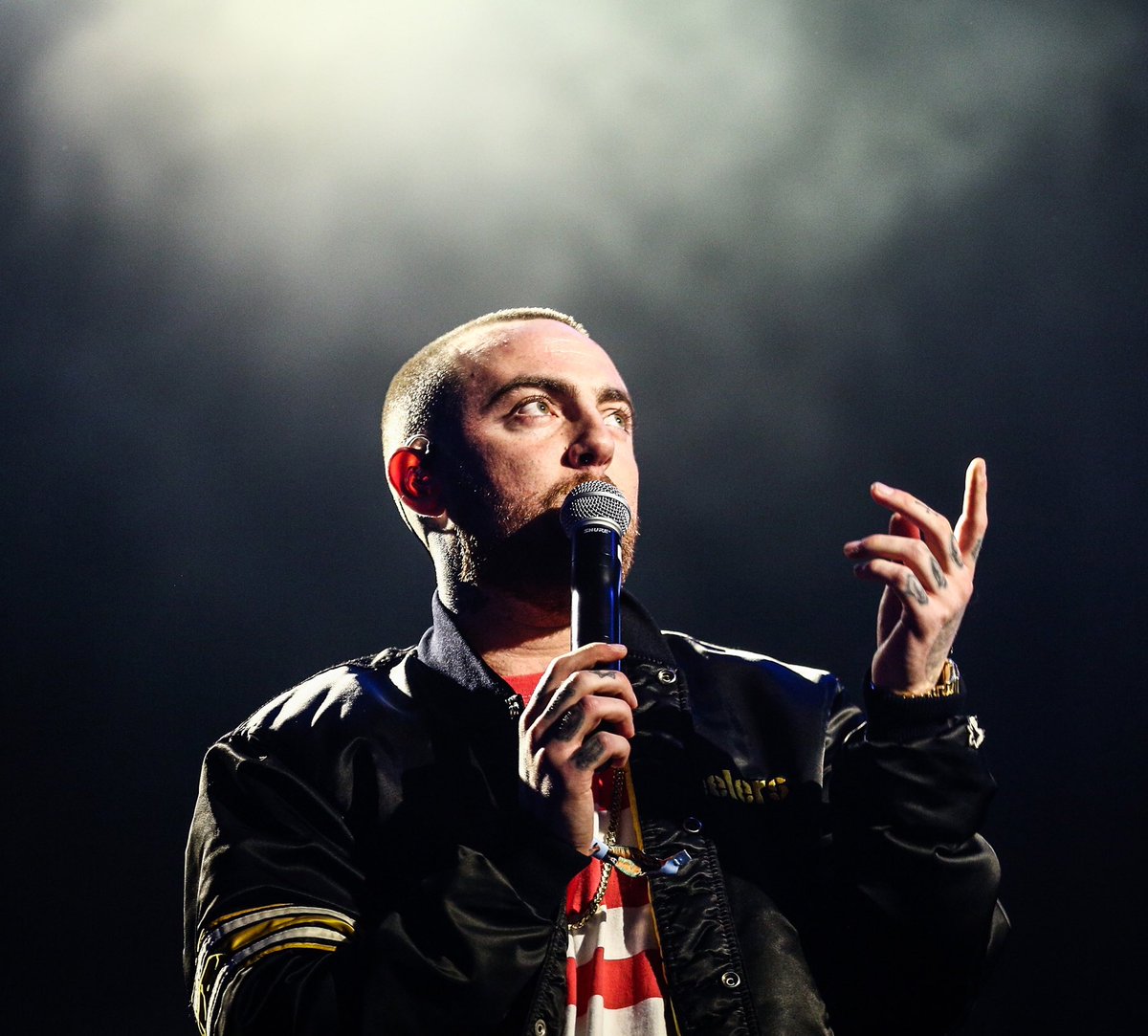 6. Mac Miller Mac had one of the craziest artistic developments that I have ever seen. I feel like even if you didn’t like his music you could still love him as a person. RIP to a GOAT Fav Song - Perfect Circle / GodspeedFav Album - GO:OD AM