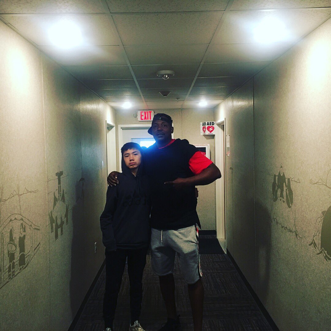 UknightedWorld's tweet photo. Me and #1 nba draft pic in Barrow with Lars and Mikal Nelson in 2018. Huge shout out to our north slope family for always supporting #pfsg cannot wait for our return! https://t.co/pW2QipTMMW