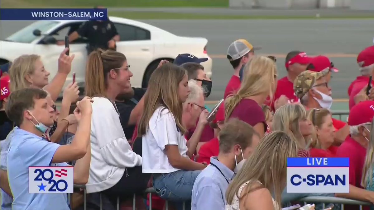 very few masks and no social distancing for Trump's rally in Winston-Salem, North Carolina