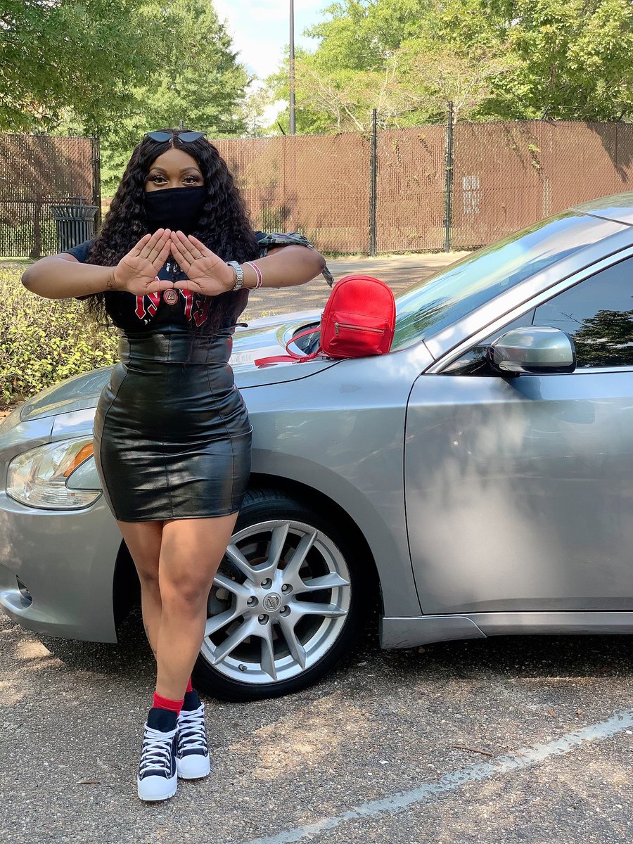 DollFacee_Munch's tweet photo. I heard Mondaze were for Mu Nu 🐘, but we Taking over Tuesdazee TOO 😜💅🏽 #AOML #DeltaWoman https://t.co/5gVTNQqyBD