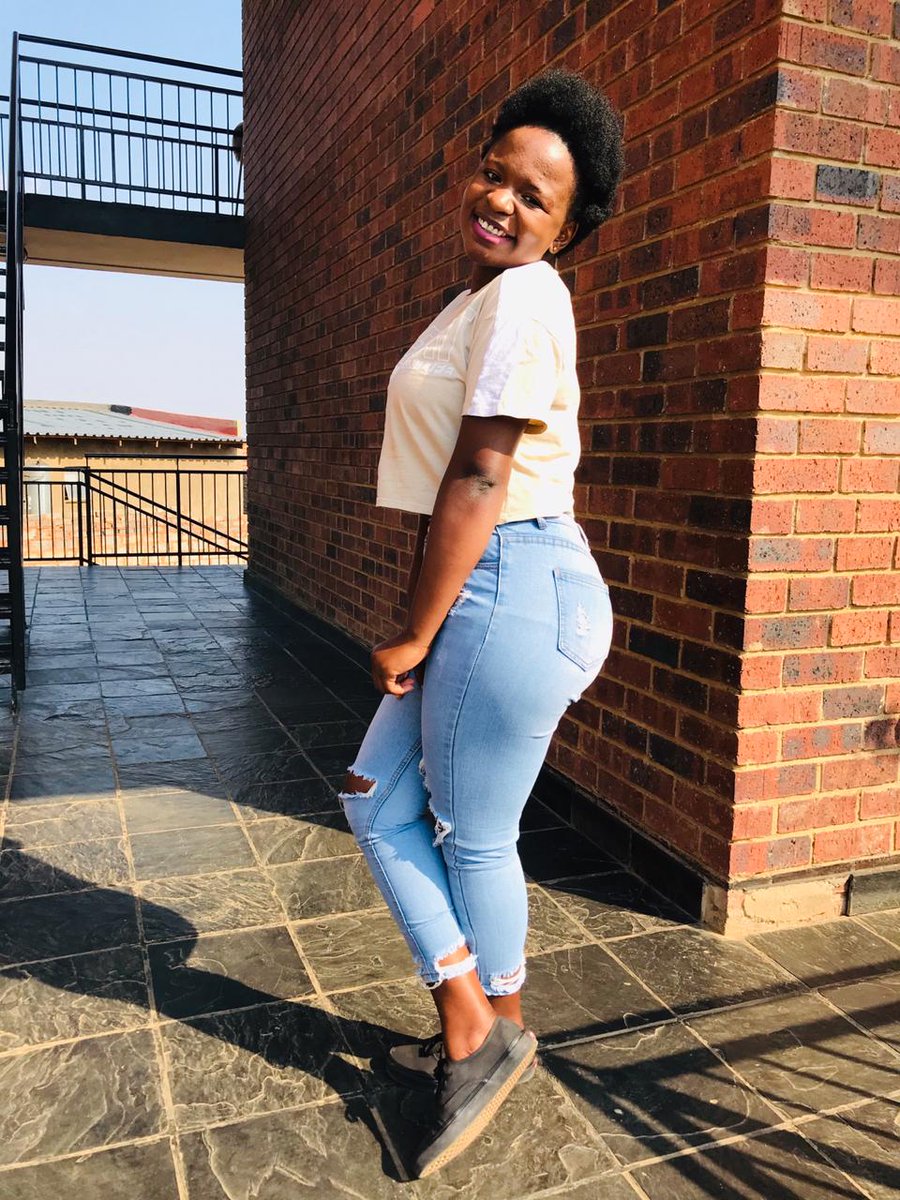 tsakani66029700's tweet photo. Happy birthday to my self❤❤❤🎂🎂🎂🎂🎂🎂🍾🍾🍸🍸🌺💞🌹🌹🌹💕🤗❤🎊 23 years of Grace ❤❤❤🤗🤗💕💕🍾🍸🎂💞🌹 https://t.co/gihxRfPvQ1