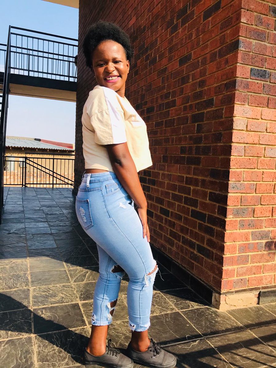 tsakani66029700's tweet photo. Happy birthday to my self❤❤❤🎂🎂🎂🎂🎂🎂🍾🍾🍸🍸🌺💞🌹🌹🌹💕🤗❤🎊 23 years of Grace ❤❤❤🤗🤗💕💕🍾🍸🎂💞🌹 https://t.co/gihxRfPvQ1