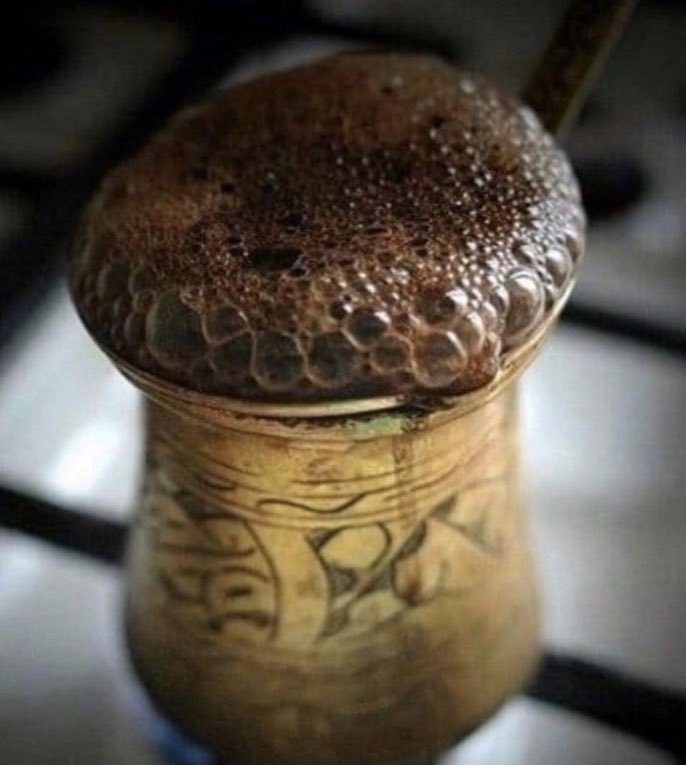 القهوه غيورة جداً إذا شعرت أن صاحبها دار ظهره ''فارت''