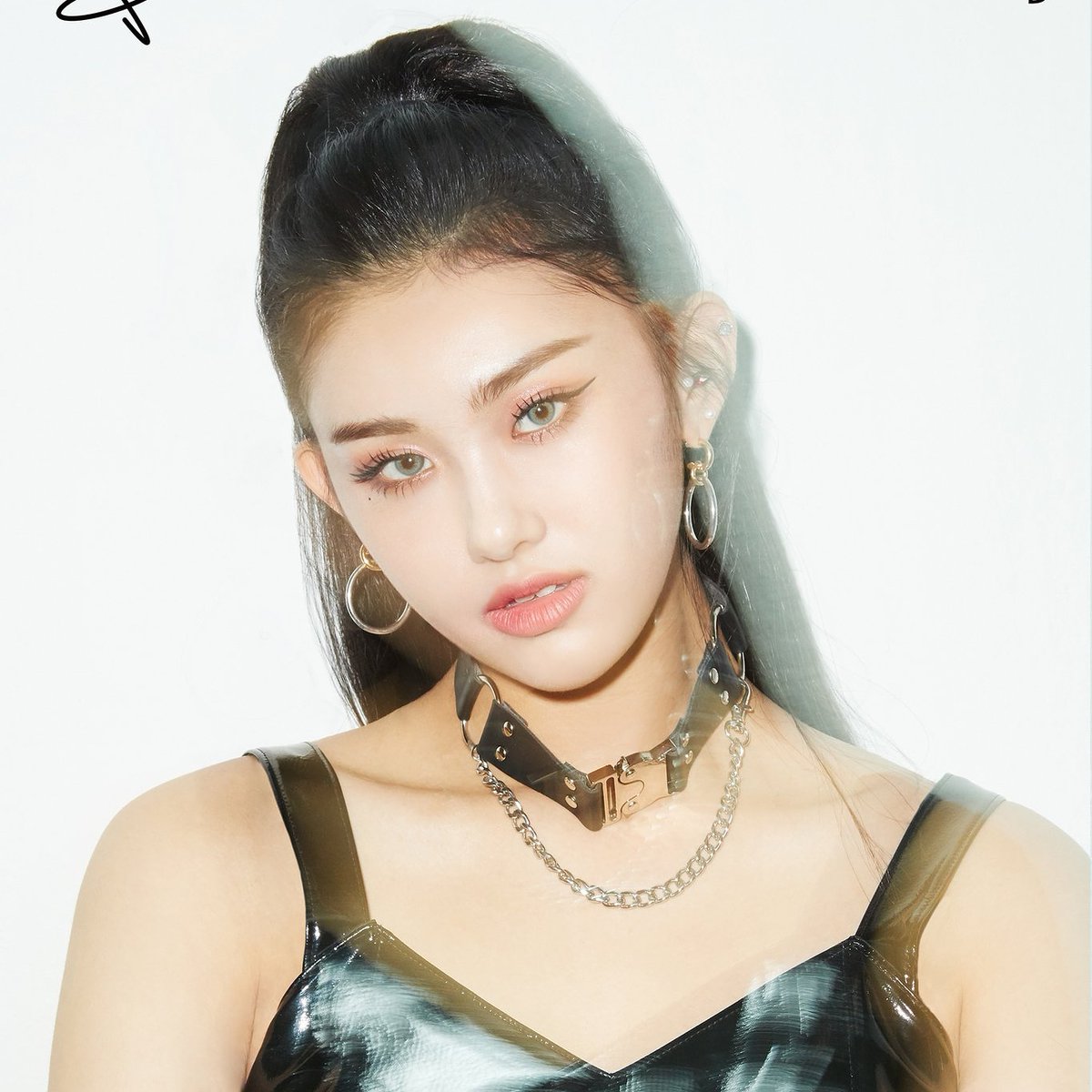 styleofaisha's tweet photo. @EVERGLOW_twt https://t.co/quTEagq6bs